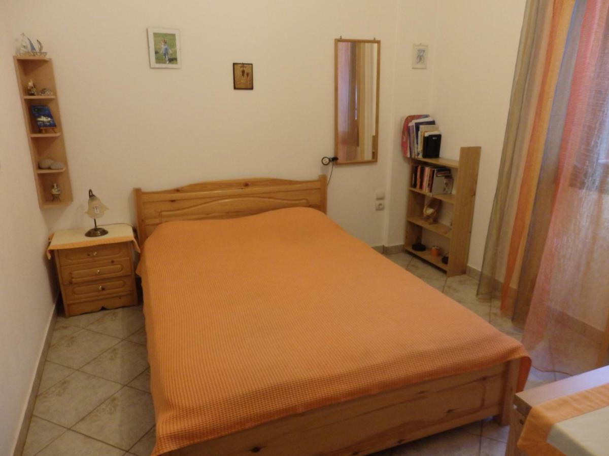The Small House In The Olive Grove Lefókastron Exterior foto
