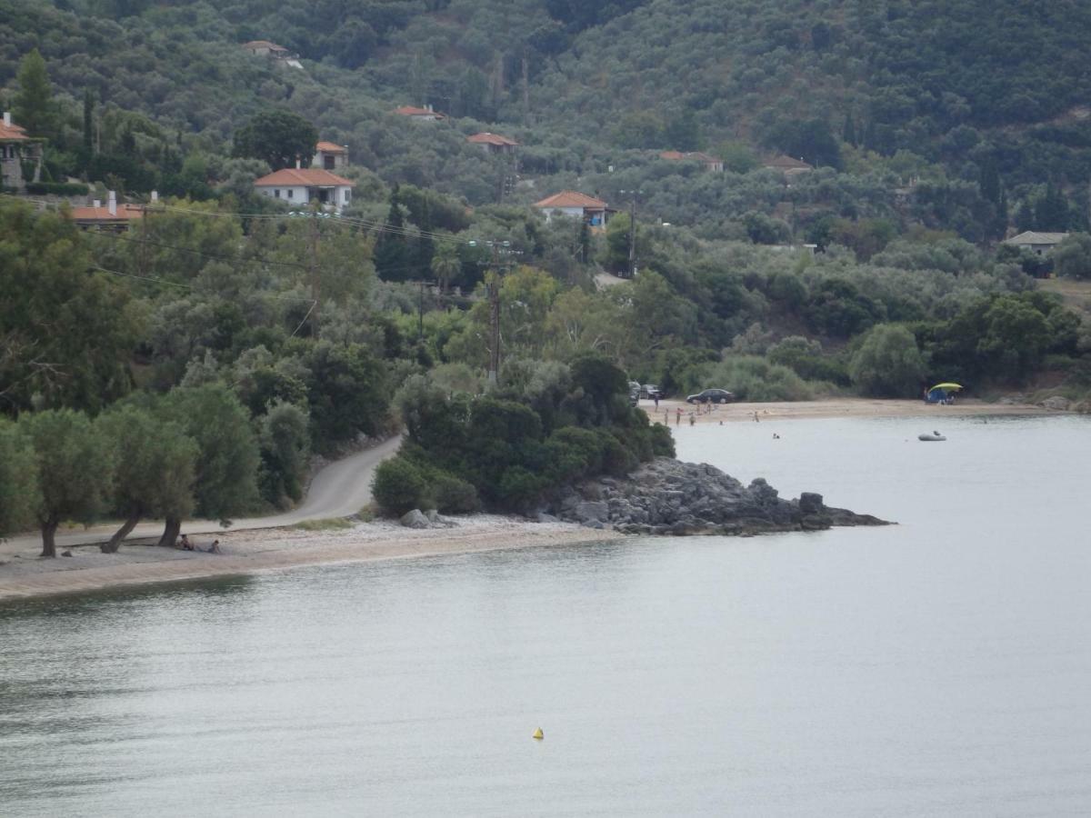 The Small House In The Olive Grove Lefókastron Exterior foto